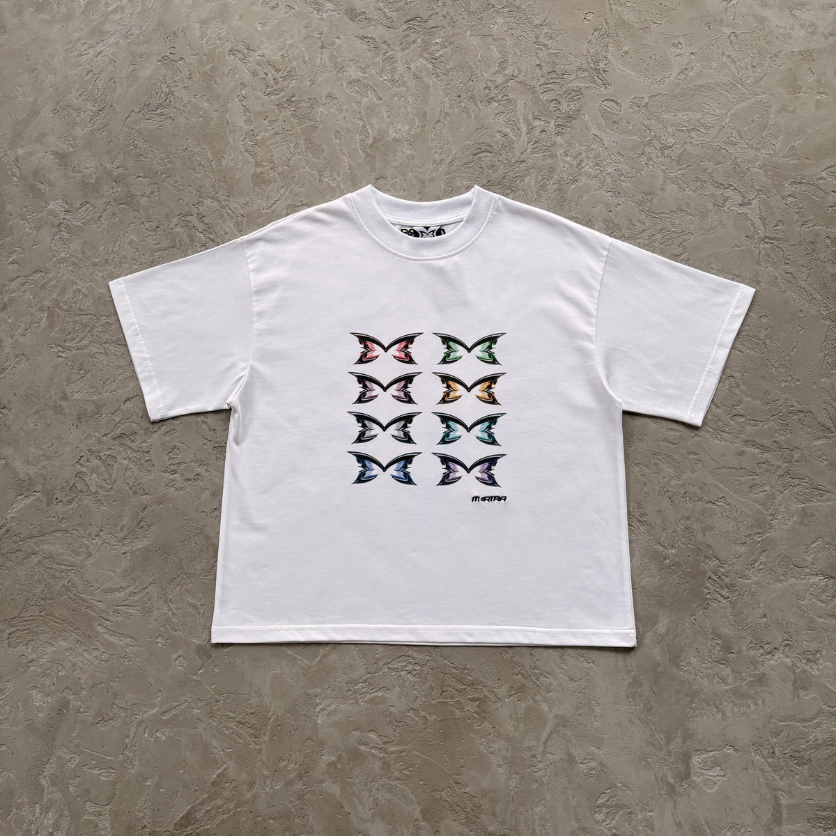 Camisa Mertra “Stacked Logo” ( Branco )