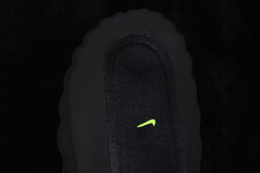 Nike mind 001 “Flyknit Hyper Royal”
