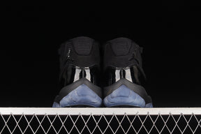 Air Jordan 11  “Cap and Gown”