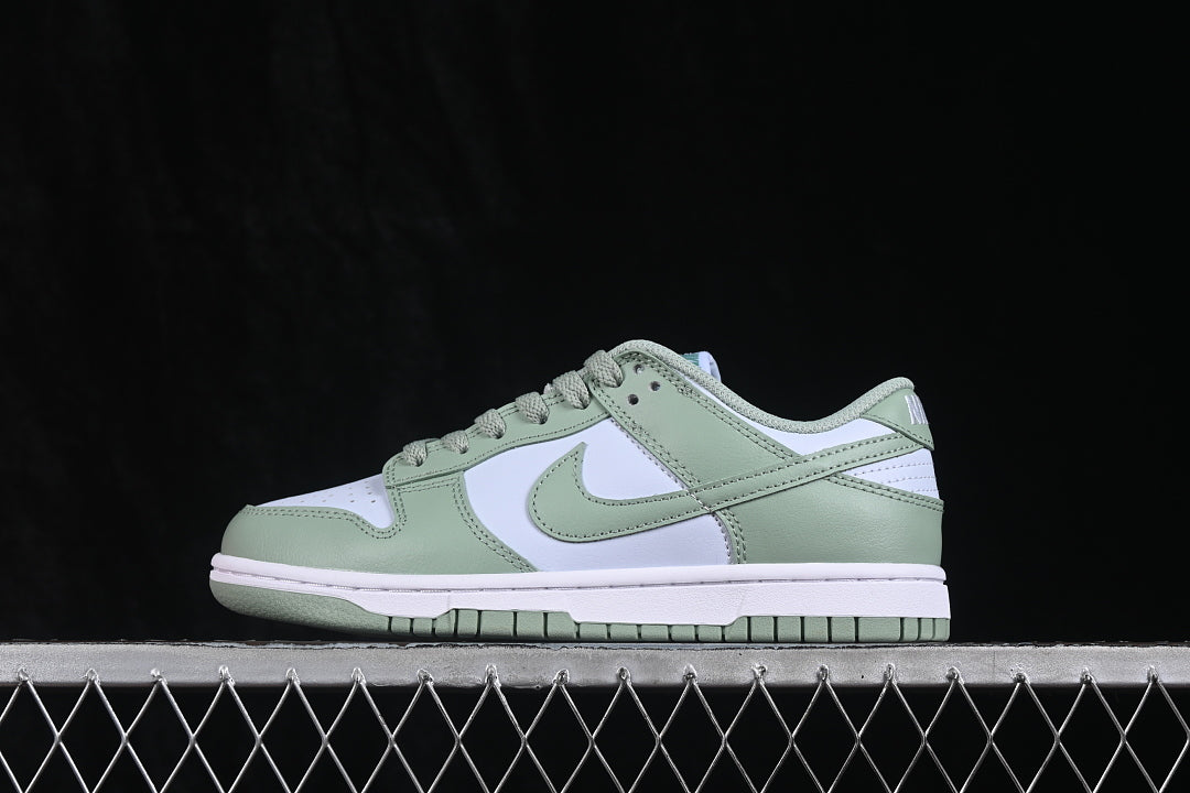 Dunk “Olive Aura”