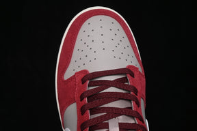 Dunk “College Grey”
