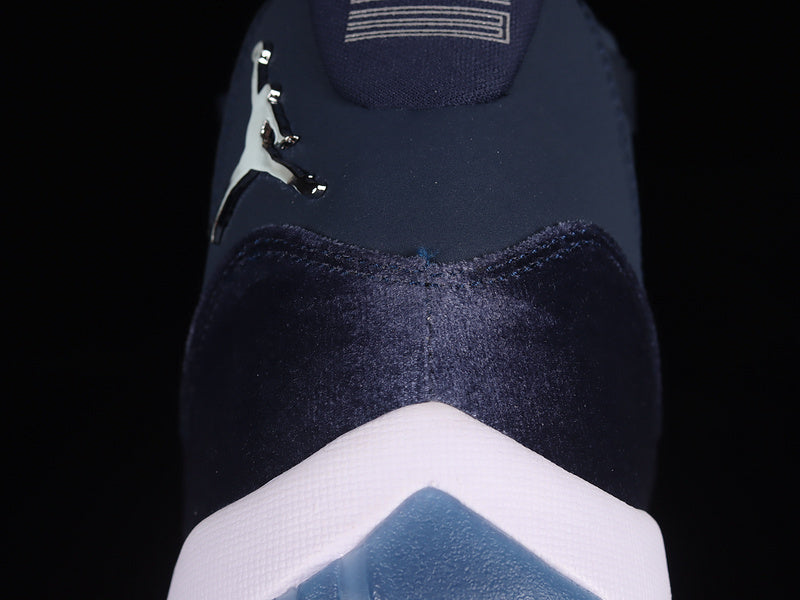 Air Jordan 11 “Midnight Navy Valvet”