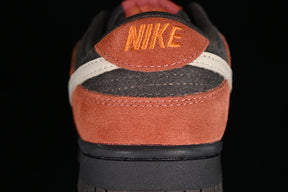 Dunk “Red Panda”