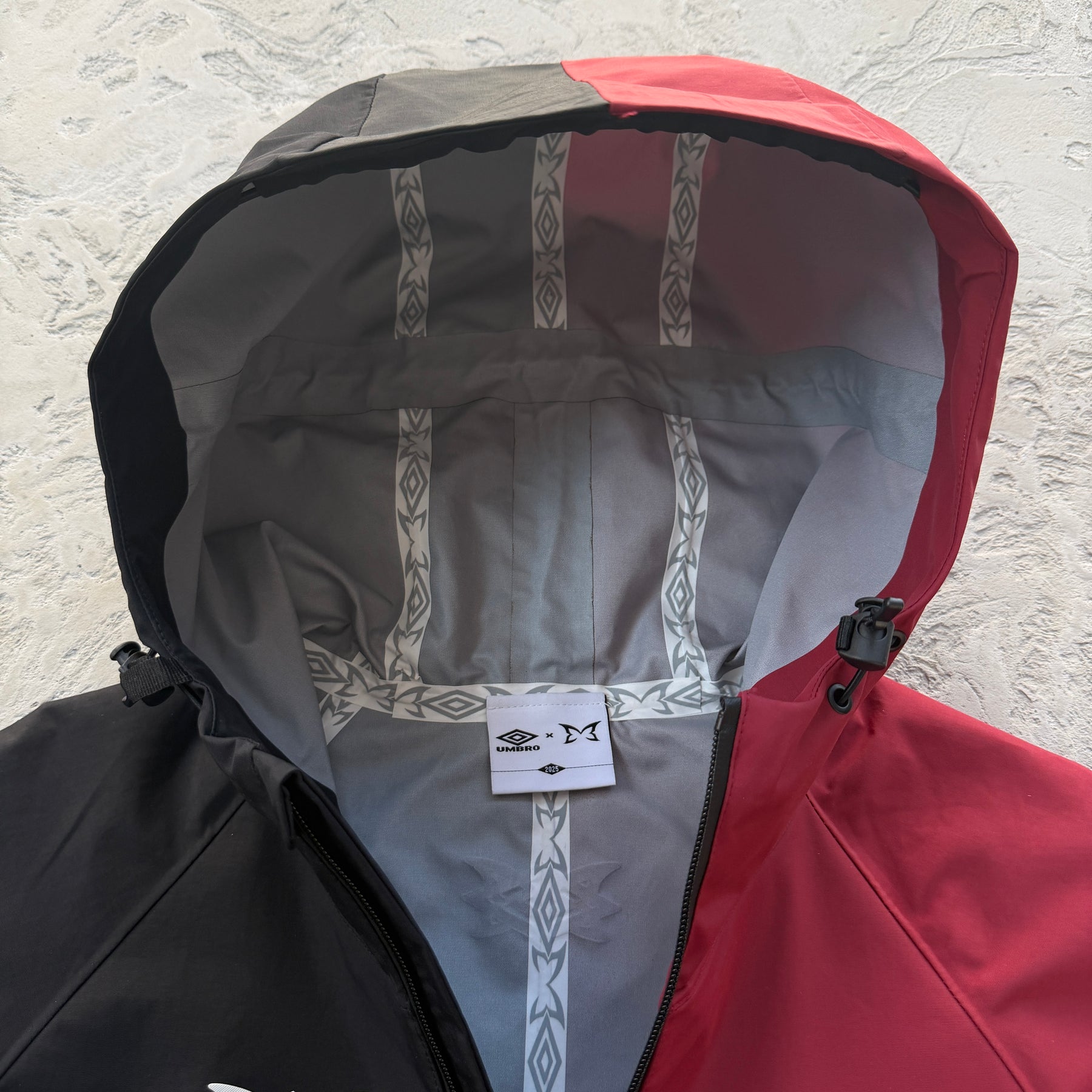 Corta Vento Mertra “Water Reactive ” ( Pova D'água ) ( Vermelho e Preto )