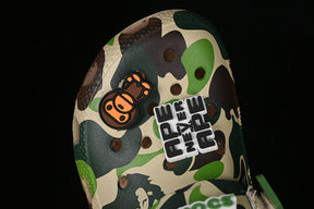 BAPE X Crocs ( Verde )