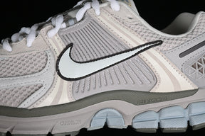 Vomero 5 “Light Orewood Brown"