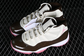 Air Jordan 11  “Neapolitan”