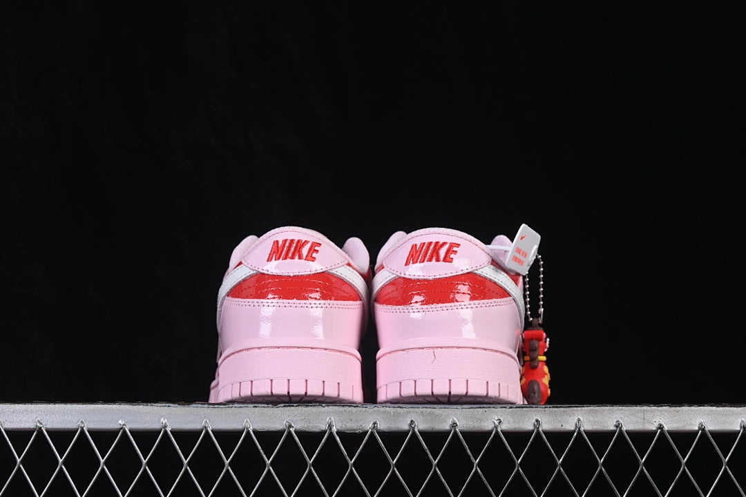 Dunk “Pink Valentine's Day”