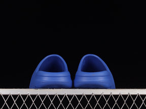 Yeezy Slide “Azure Blue”
