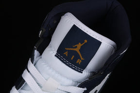 Jordan 1 High “Obsidian”
