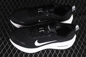 Air Zoom Vomero Plus “Black and White”
