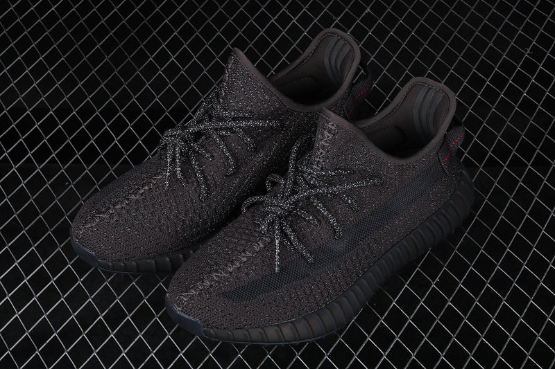 Yeezy 350 V2 “Static Reflective” (Preto)