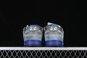 Dunk “Panda Cave Stone”