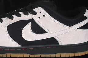 Dunk “Light Orewood Brown”