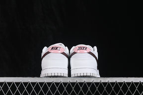Dunk “Plum Chalk”