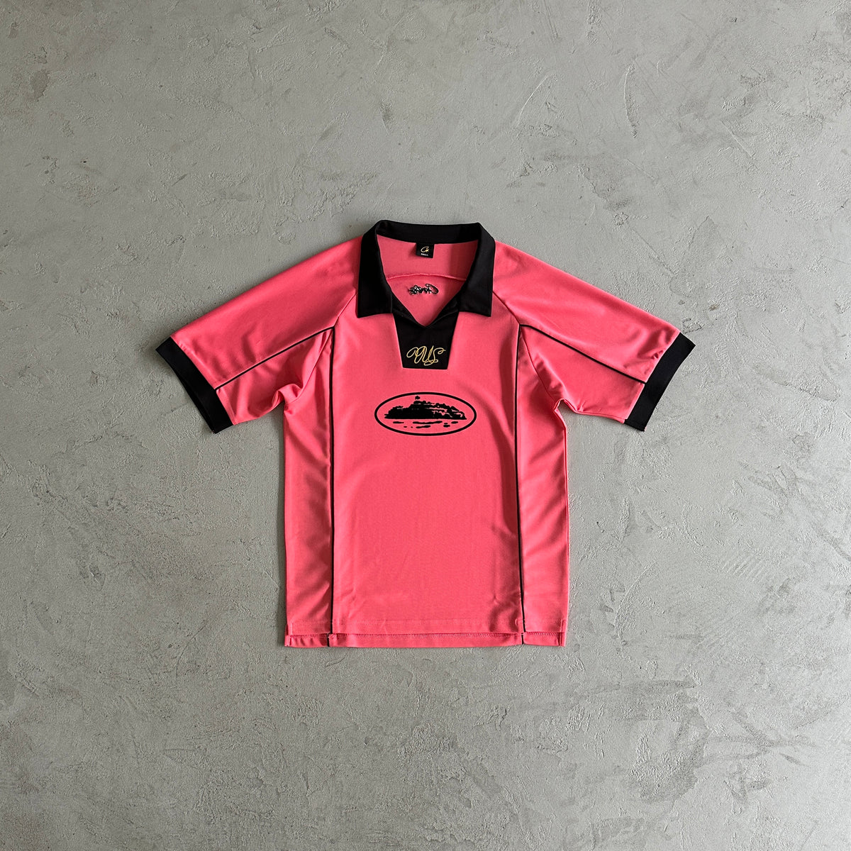 Camisa Corteiz ”Talismo” ( Rosa e Preto )