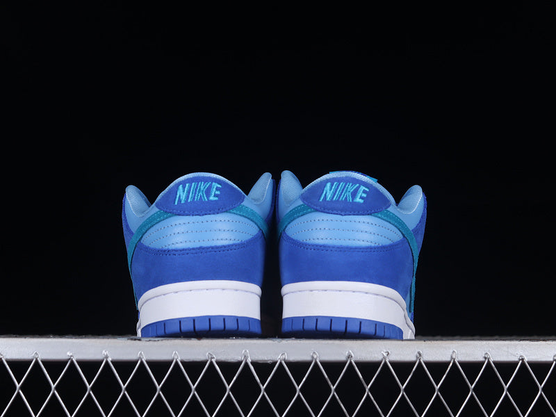 Dunk “Blue Raspberry”
