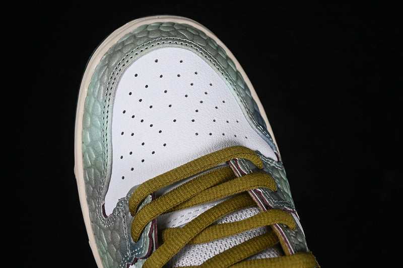 Dunk x Alexis Sablone “White and Pacific Moss”