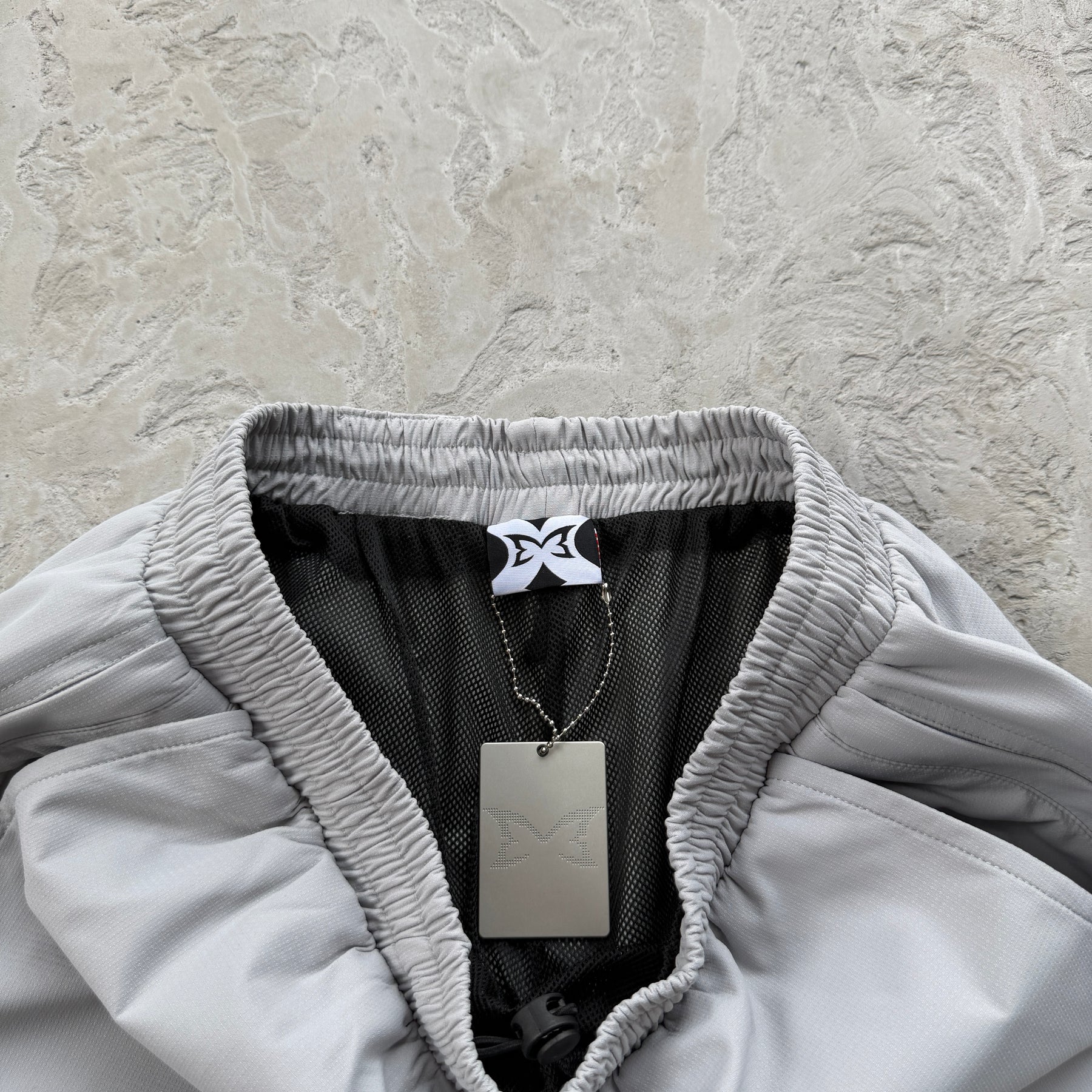 Shorts Mertra “Tech Shorts” ( Cinza )