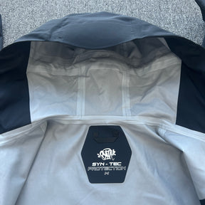 Jaqueta Syna World “Trek Jacket" ( Preta )