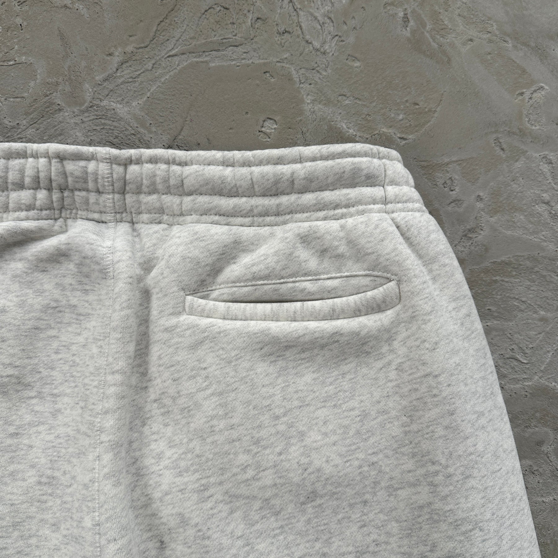 Conjunto Corteiz “College Arch Open”