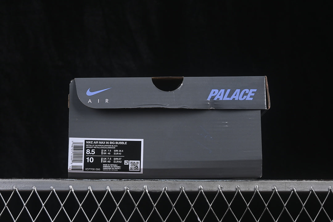 Air max 95 x Palace “Metallic Silver Aluminum”