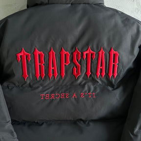 Jaqueta Trapstar “Decoded 2022 Hooded” ( Preto e Vermelho )