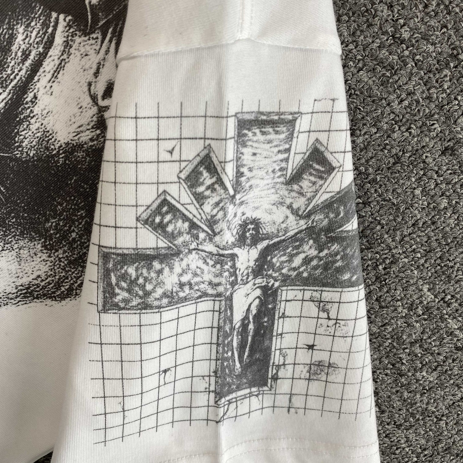 Camisa Vertabrae “Multiple Sketch”