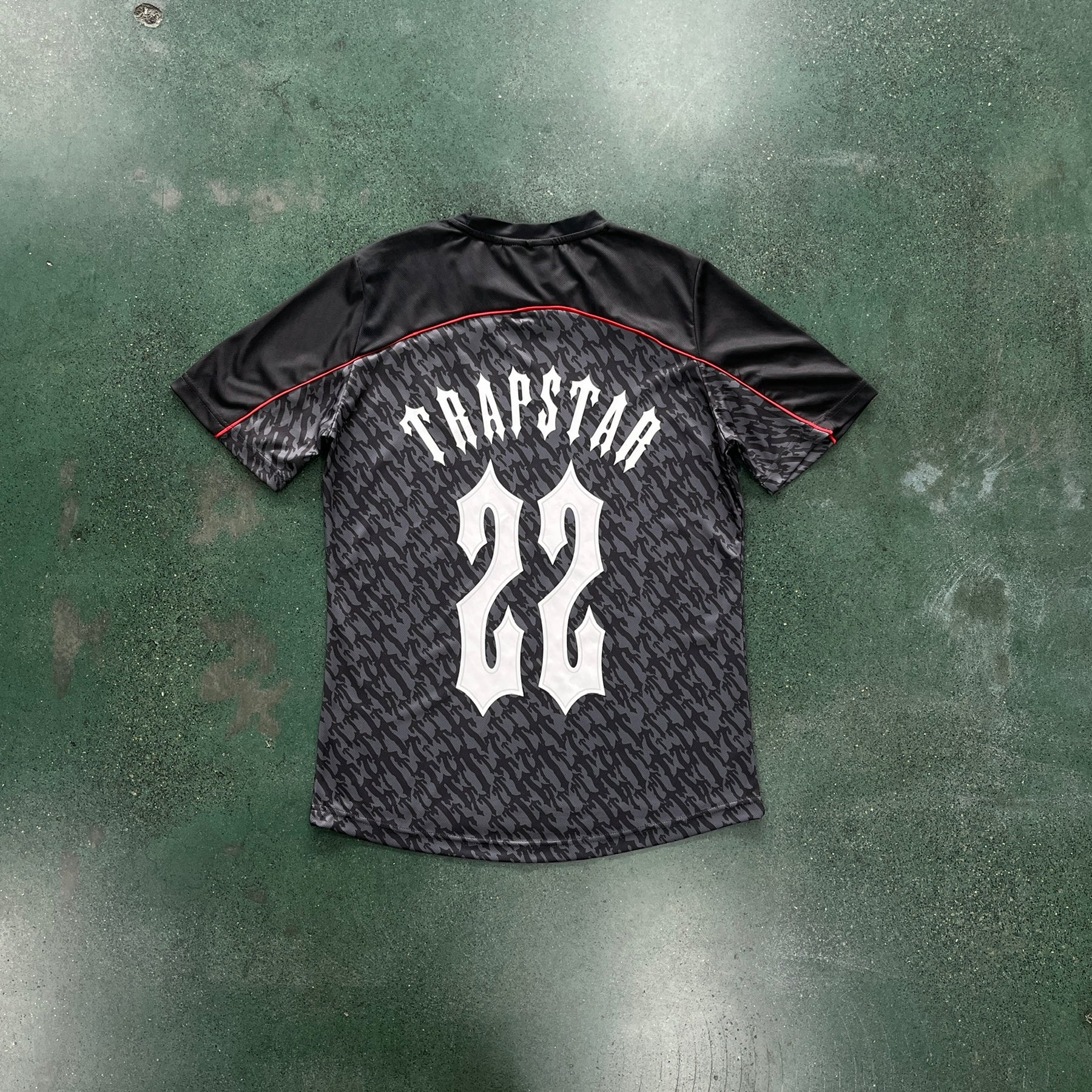 Camisa Trapstar “Football Jersey Black Grey” (Its a Secret)