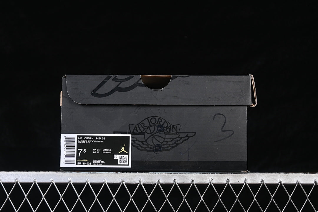 Air Jordan 1 High “Mid SE”