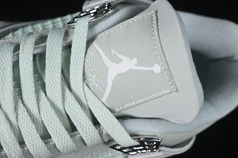 Jordan 4 “Abundance Seafoam”