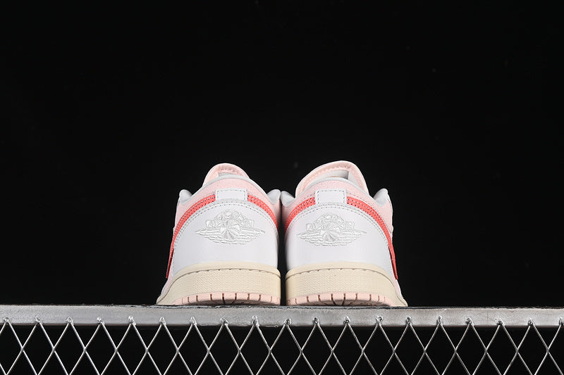 Air Jordan 1 Low “Strawberry Milkshake”