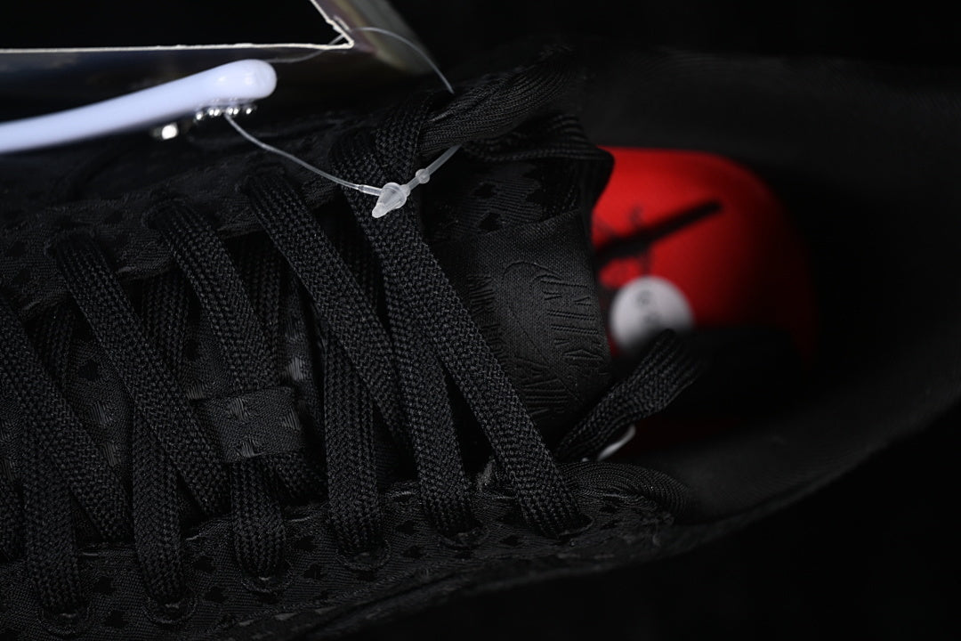 Air force 1 “Retro Valentine's Day Triple Black”