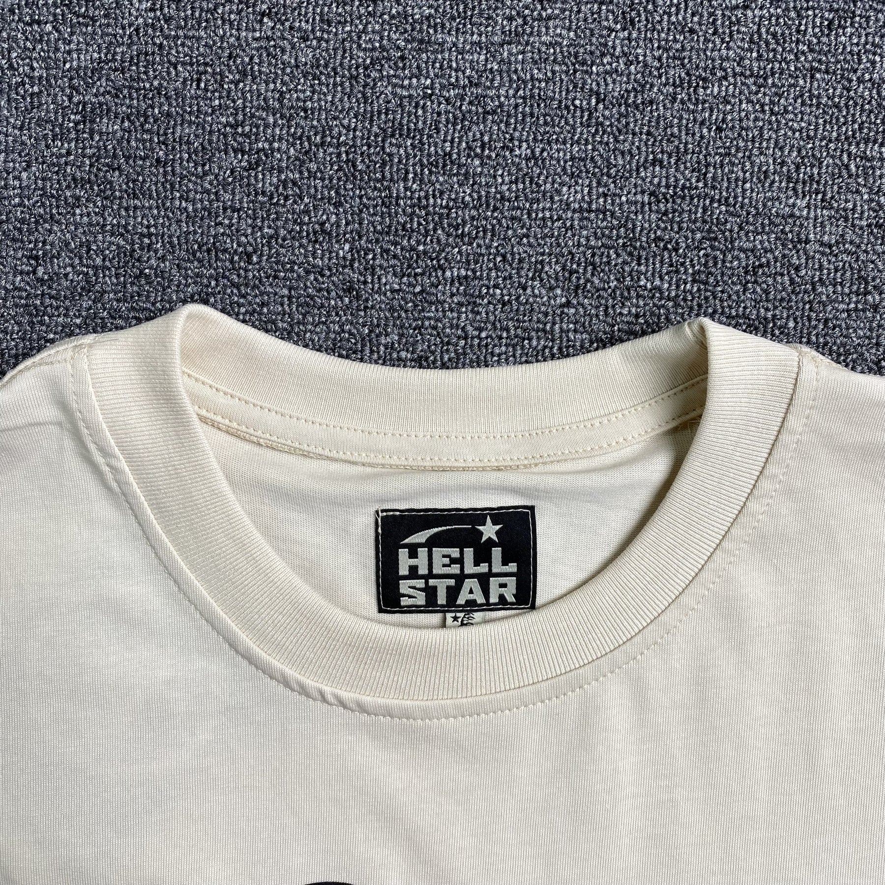 Camisa Hellstar “We all Need Money” ( Off White )