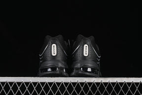Air Max TL x Comme des Garçons