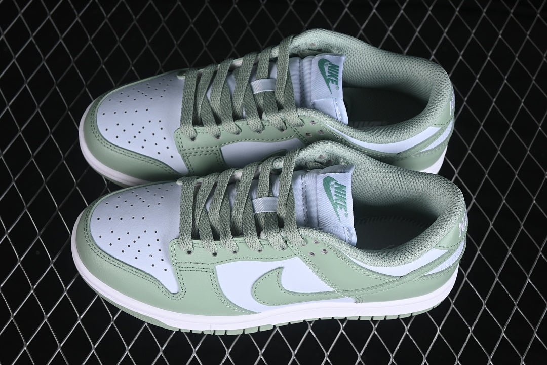 Dunk “Olive Aura”