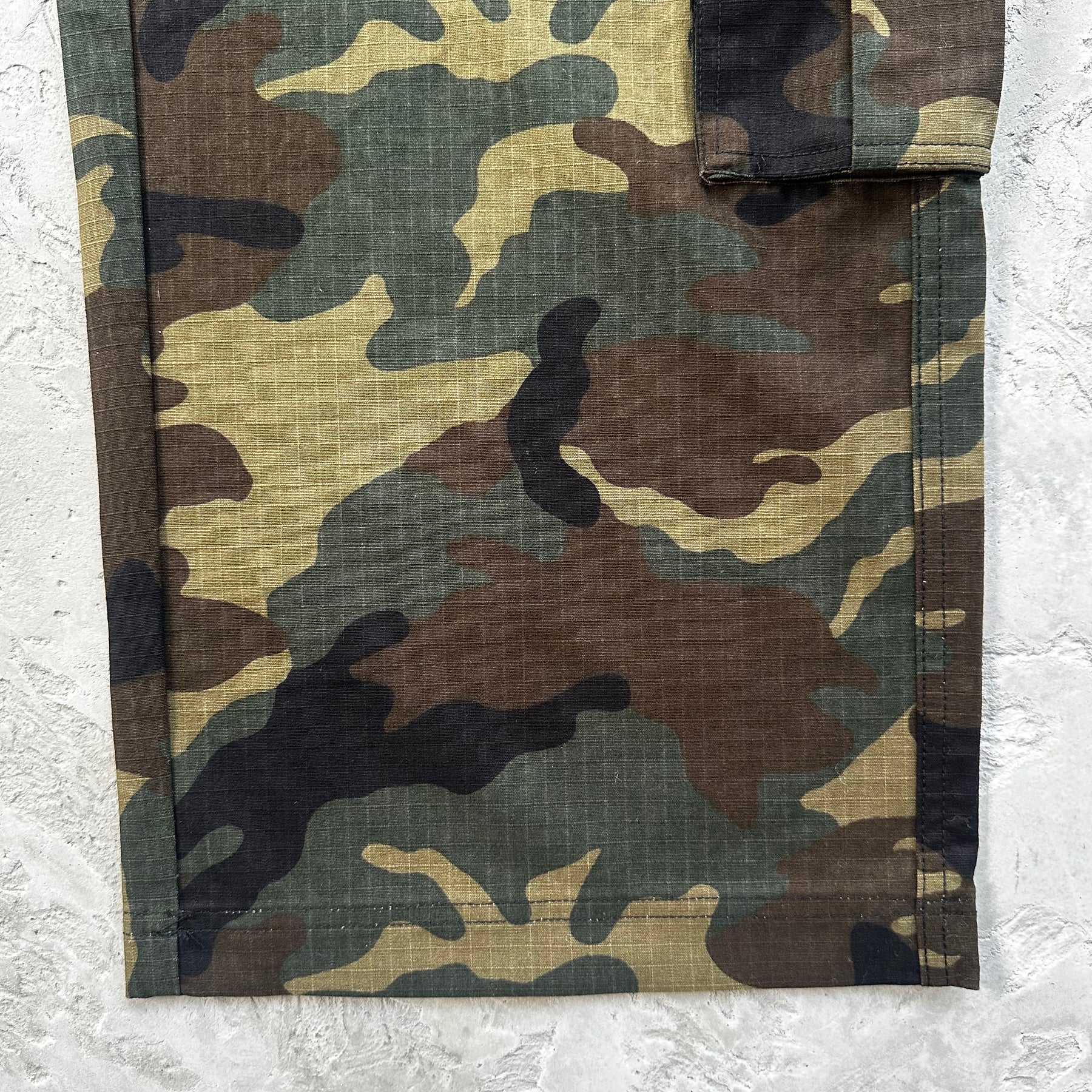 Calça Broken Planet “Camo Cargo Pants” ( Shorts e Calça )