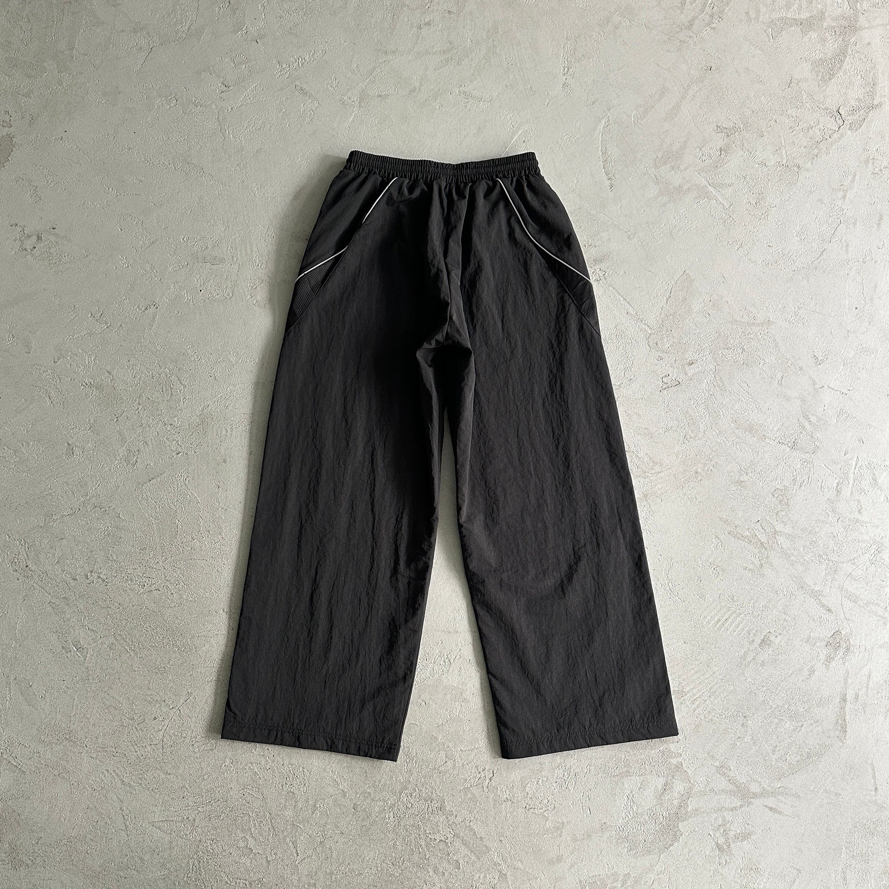 Conjunto Broken Planet “BPM Performance Midnight black”