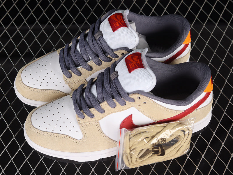 Dunk “Varsity Crimson”