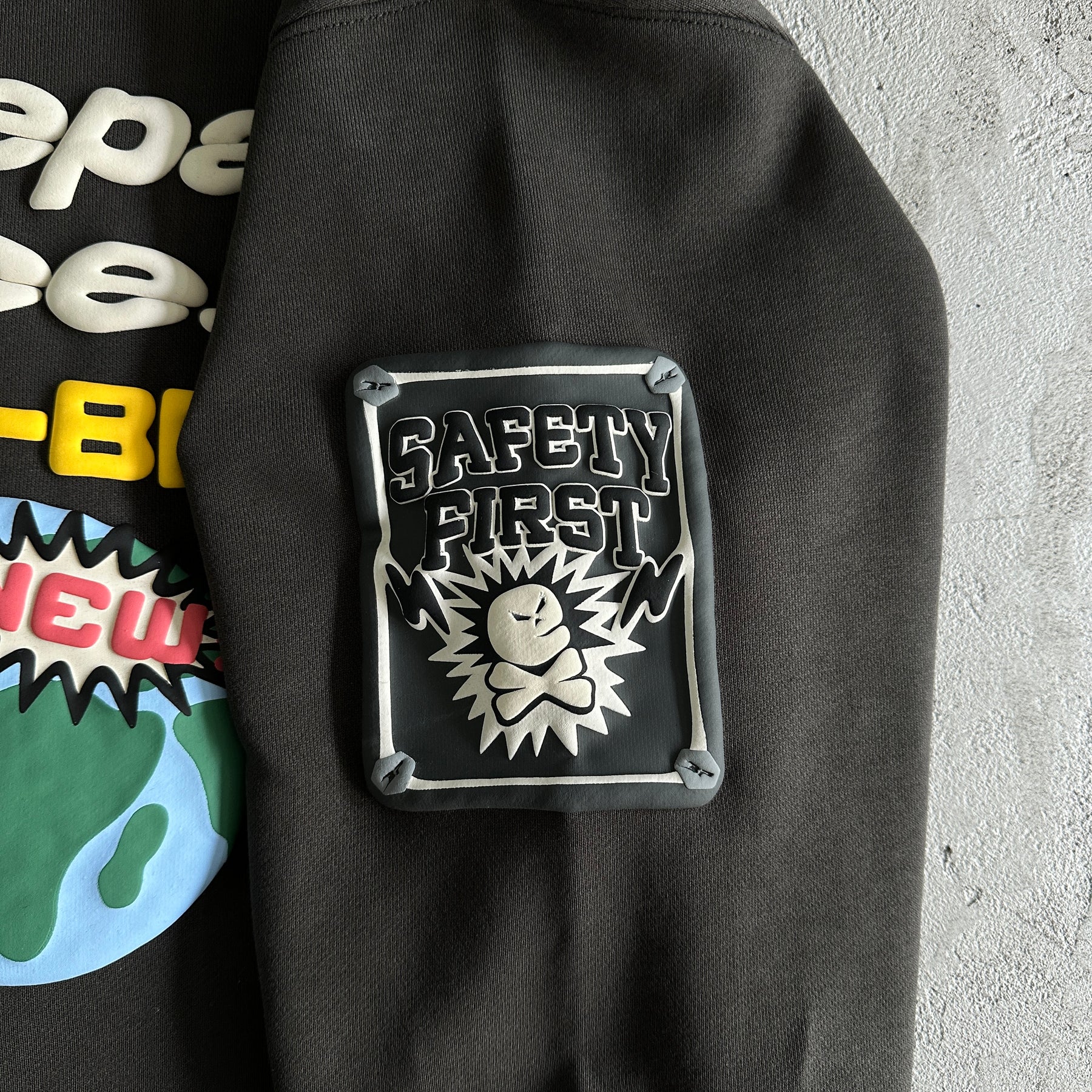 Moletom Broken Planet “BPM Repair Services”