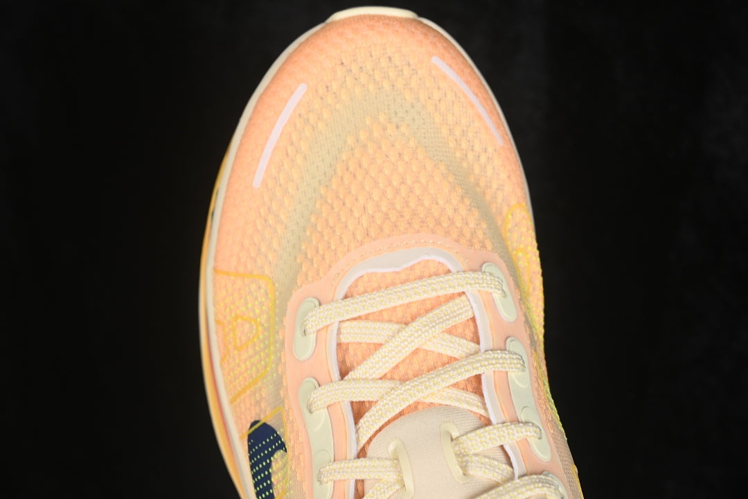 Nike Vomero “Premium Alabaster”