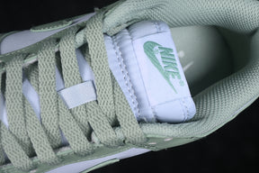 Dunk “Olive Aura”