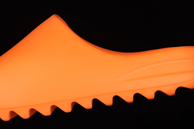 Yeezy Slide “Enflame Orange”