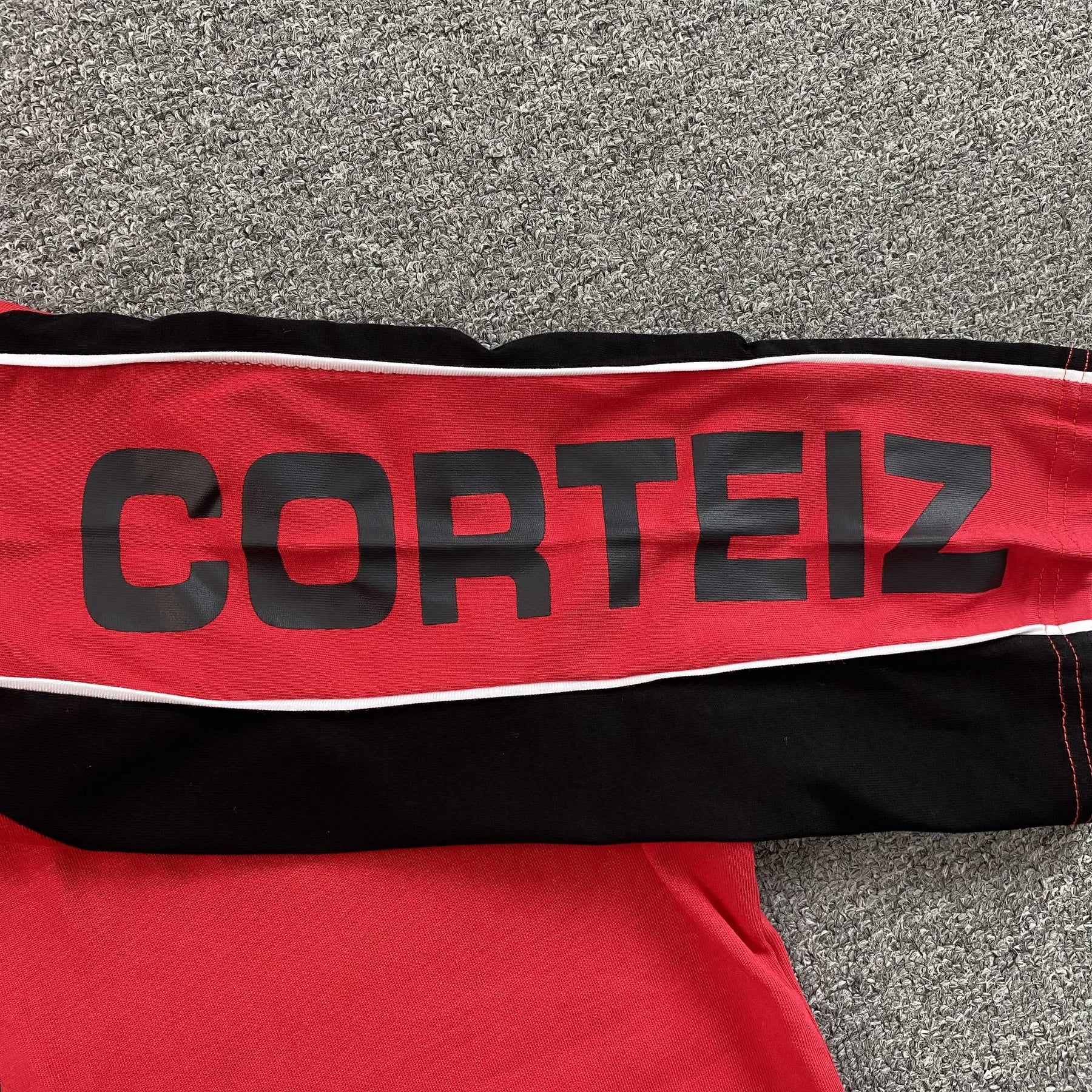 Camisa Corteiz “Raglan Sport”