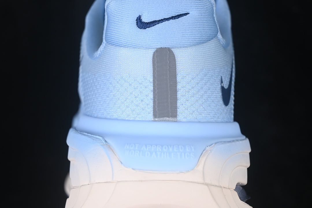 Nike Vomero “Aluminum Navy Hydrogen Blue”