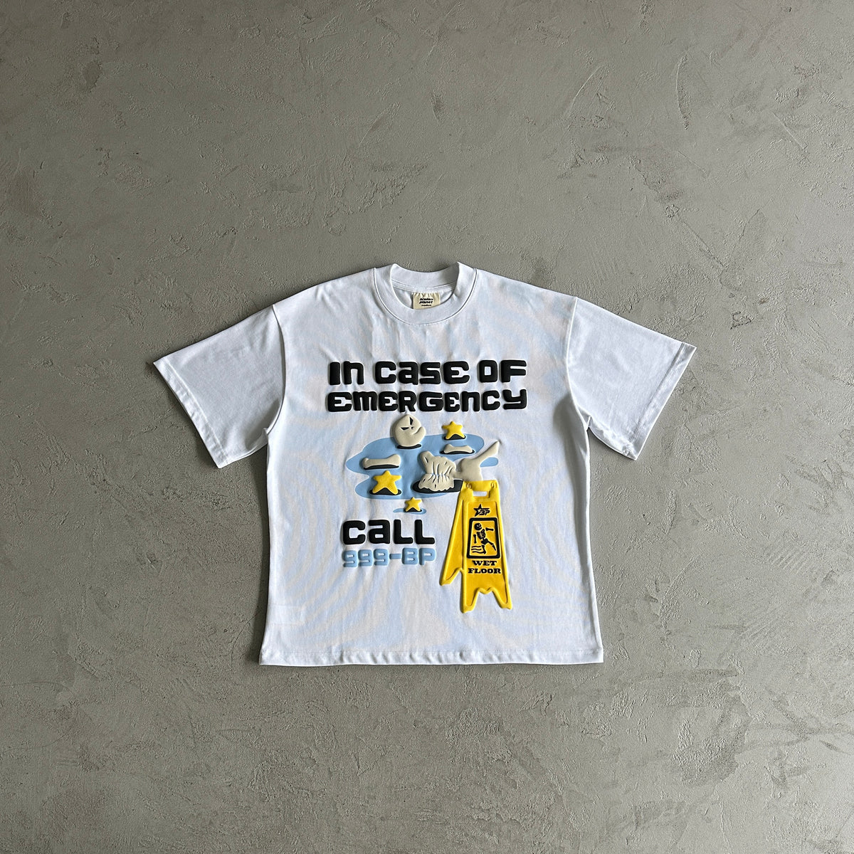 Camisa Broken Planet “in case emergency”