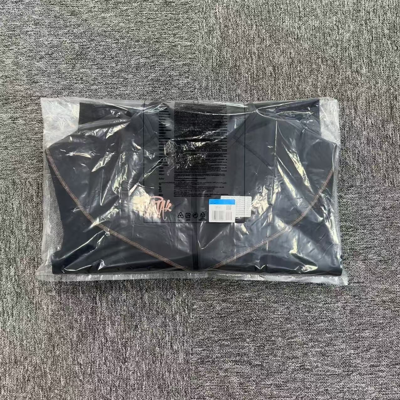 Conjunto Syna World x Nike