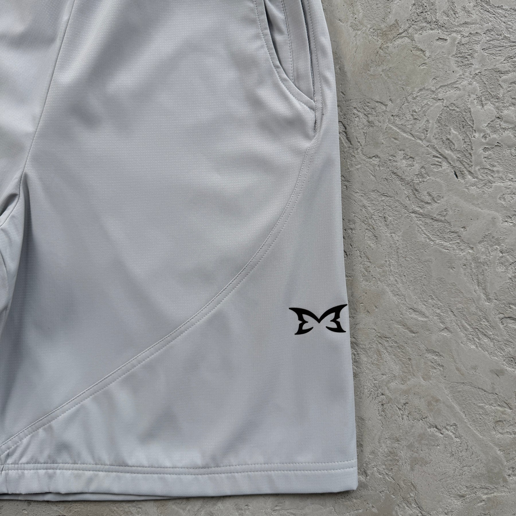 Shorts Mertra “Tech Shorts” ( Cinza )