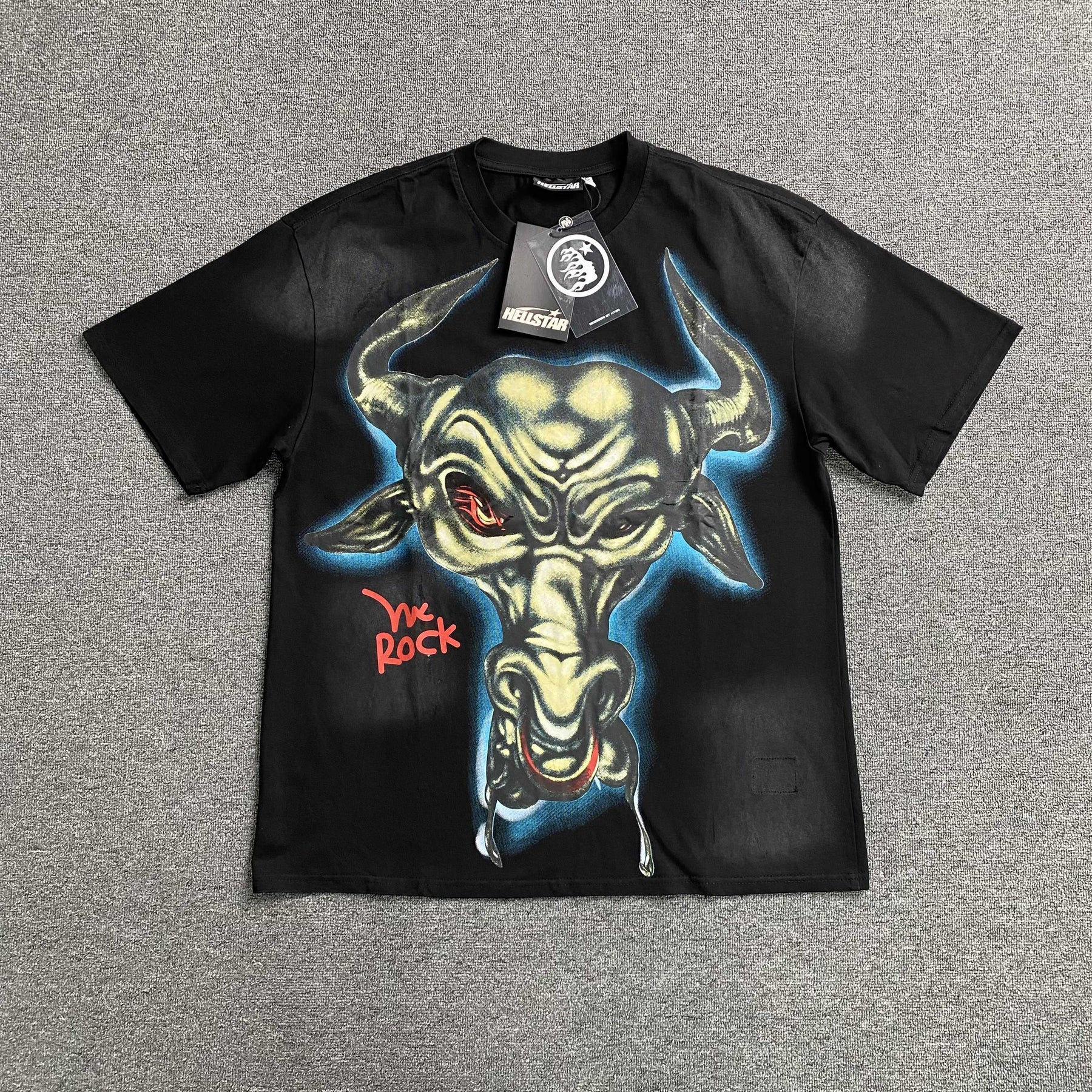 Camisa Hellstar x WWE “Brahma Bull”