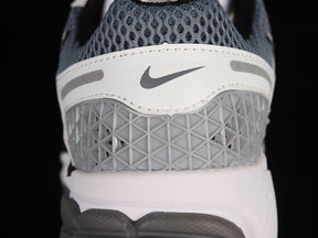 Vomero 5 “Dark Violet"